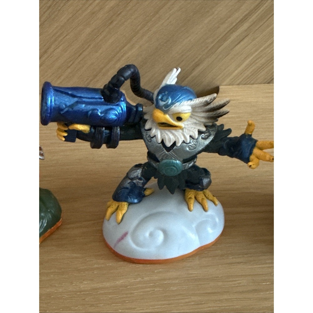Lot Of 4 Skylanders Video Game Figure Activision - Picture 3 of 9